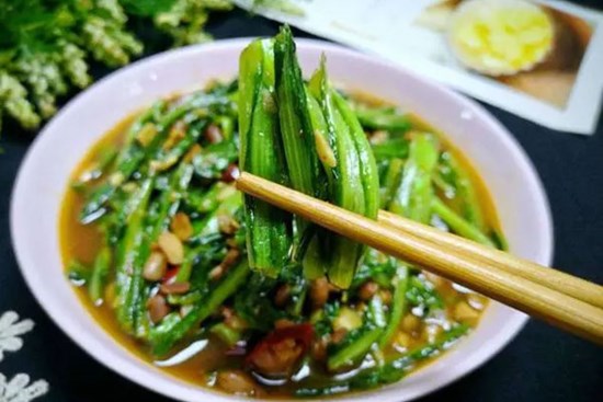 Cuối thu ăn rau này có thể dưỡng ẩm cho da, giảm nóng trong và xoa dịu tinh thần giúp dễ ngủ, cách nấu đơn