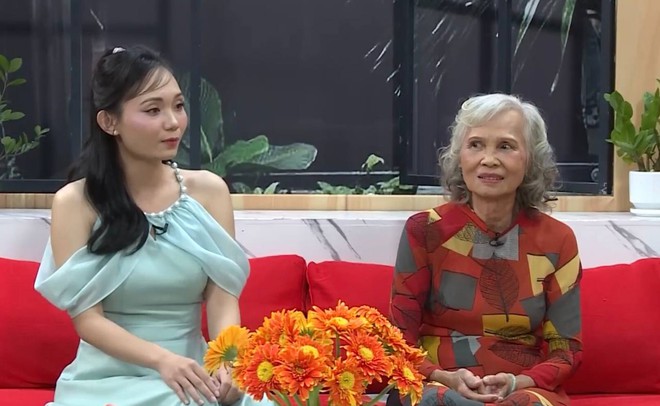 Con dâu bắt nhà chồng phải sống theo ý mình, mẹ chồng không đôi co nửa lời và cái kết sau 4 năm-6