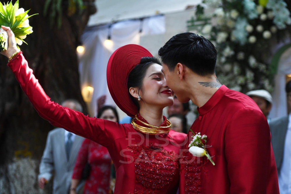 Đoàn Văn Hậu 24 tuổi, Doãn Hải My tuổi 22: Có phải là kết hôn sớm?-1