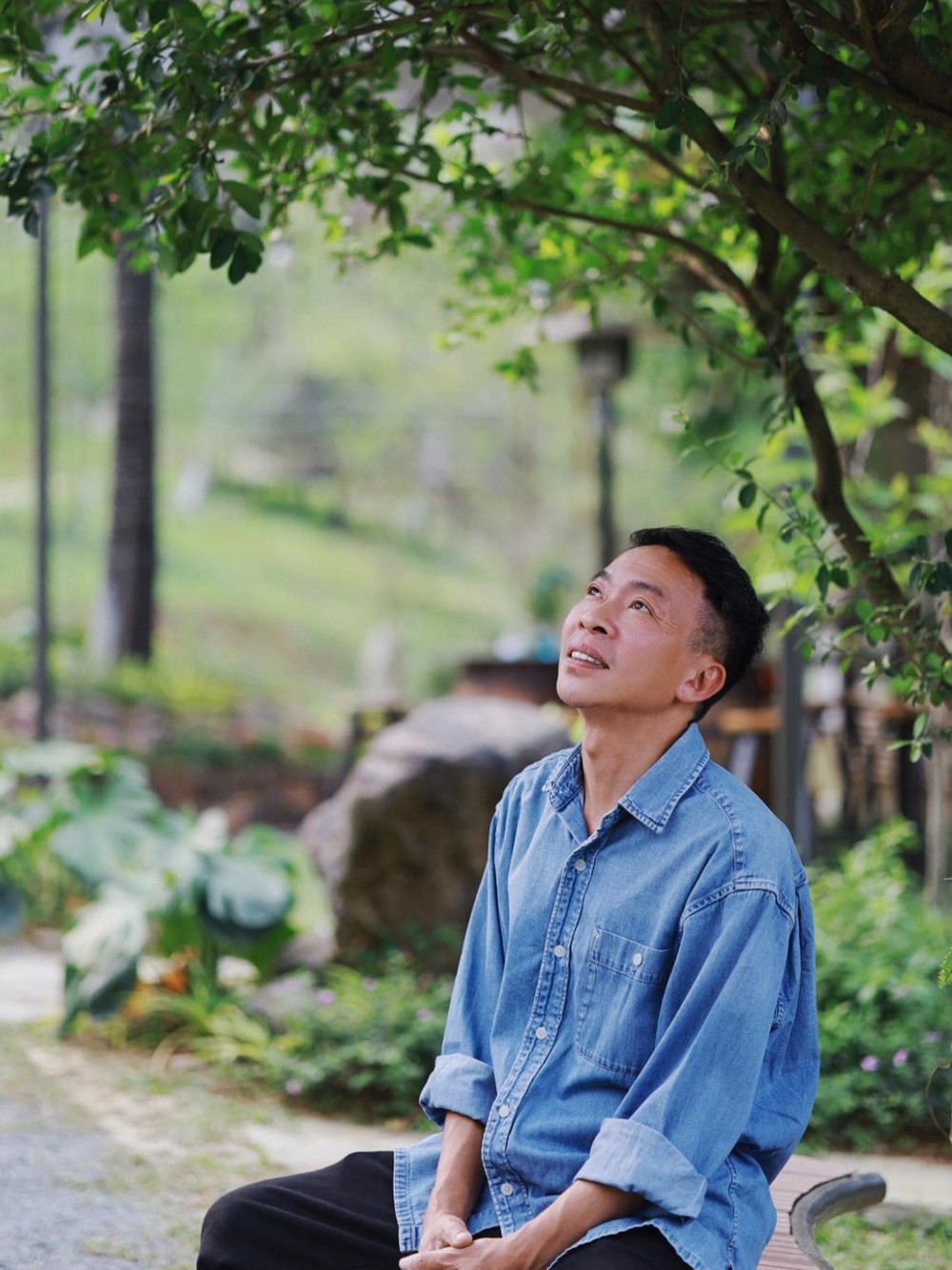 Nam ca sĩ U60 sống độc thân, vui thú điền viên trong trang trại 10.000m2 sau khi ly hôn vợ kém 18 tuổi-6