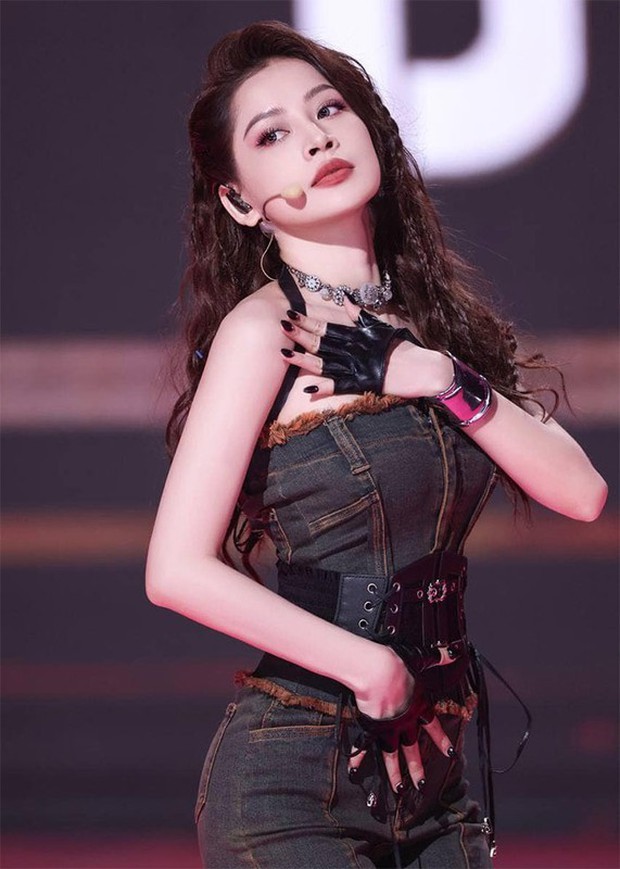 Ồn ào hát nhép đạp đổ công sức của Chi Pu tại Trung Quốc-1