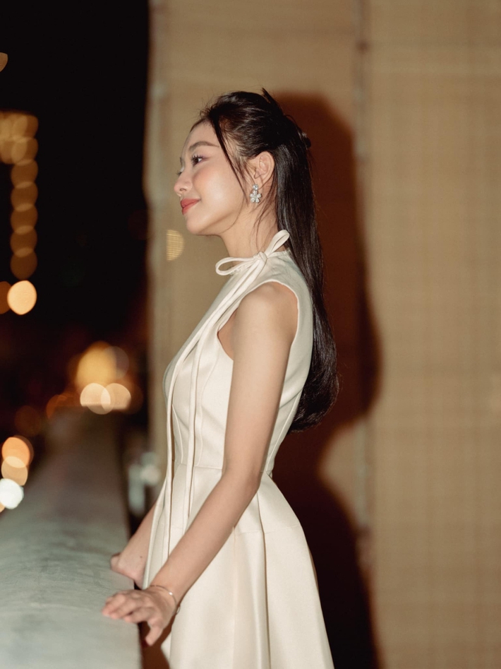 Nữ chính Chúng Ta Của 8 Năm Sau gây thương nhớ với vẻ đẹp trong trẻo, gu thời trang nền nã đáng khen-7