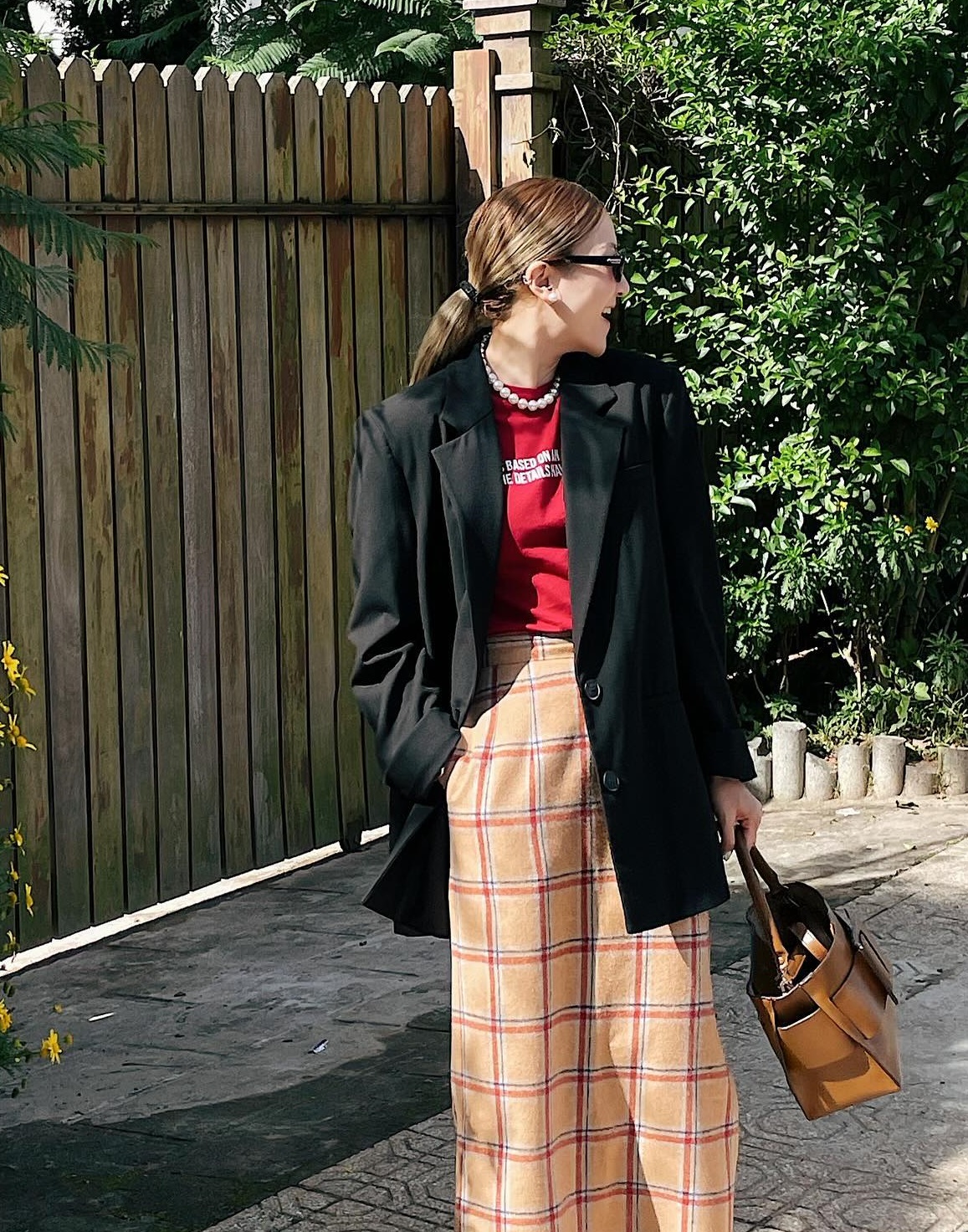 4 mẫu áo blazer làm nên phong cách mùa đông thanh lịch của sao Việt-2