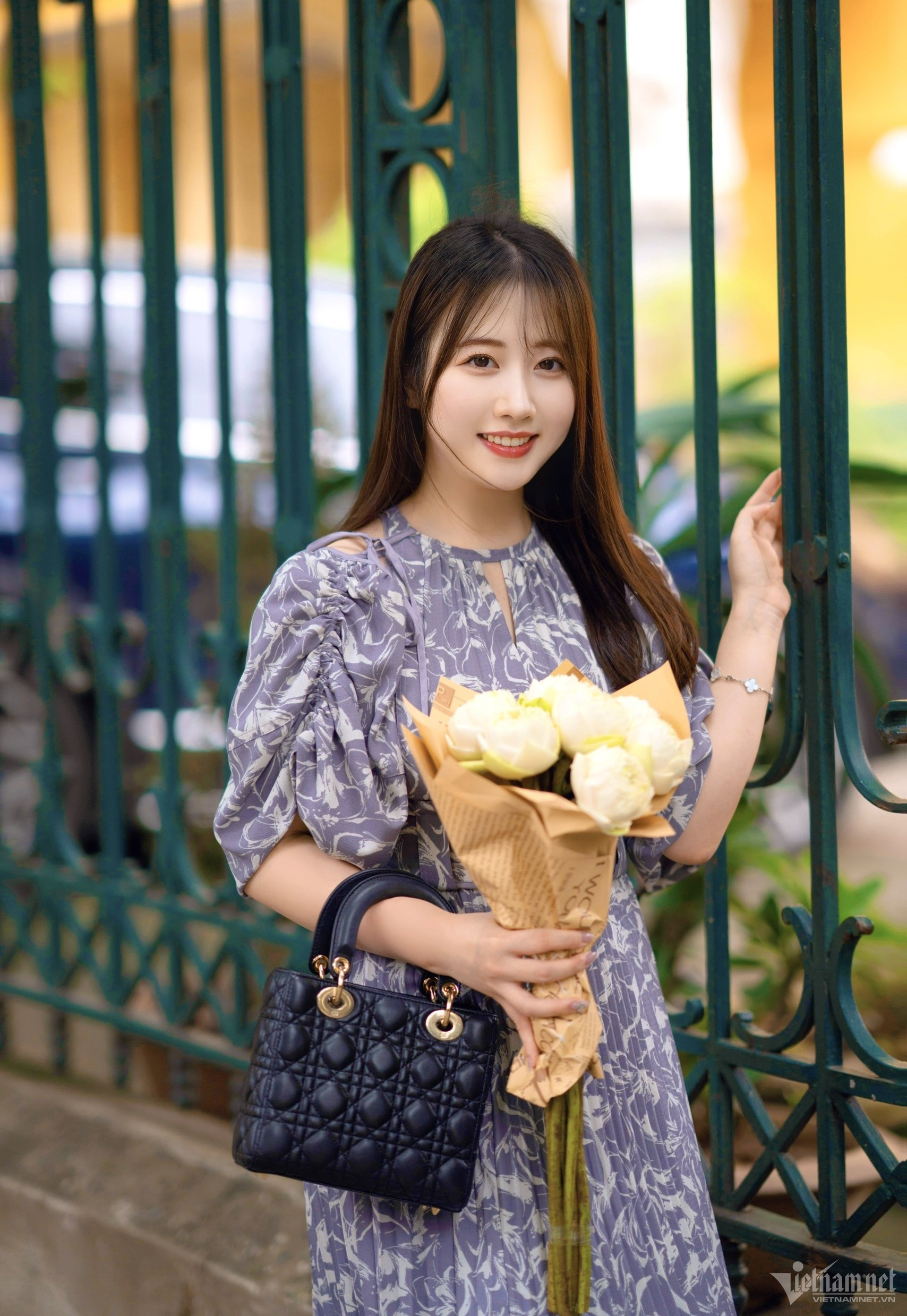 Nữ giảng viên Hà Nội xinh đẹp, gây sốt giảng đường-9