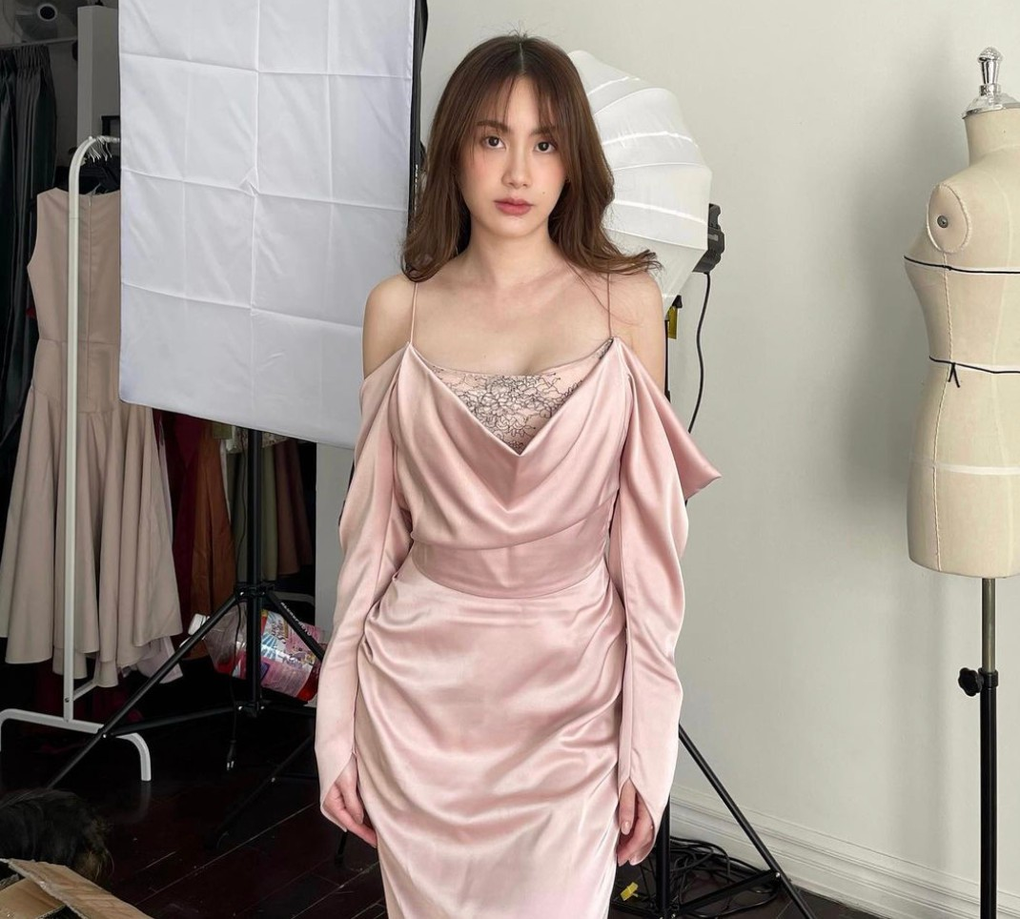 Vẻ ngoài xinh đẹp, nóng bỏng của hot girl Lào gốc Việt gây sốt mạng-2