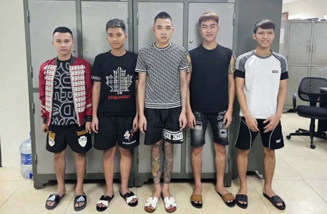 Phá ổ nhóm dùng hàng nghìn tài khoản Zalo, Facebook giả mạo ngân hàng để lừa đảo-1