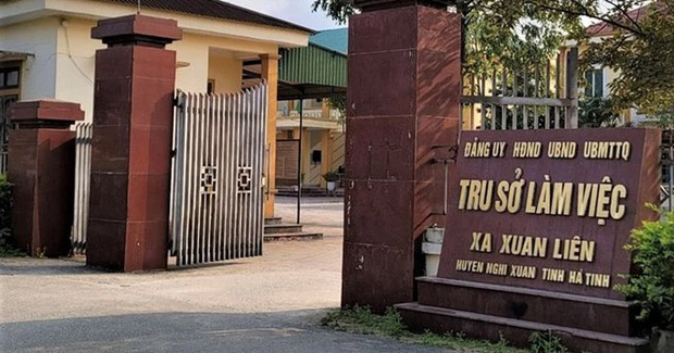 Phó chủ tịch xã nhận 8 triệu đồng của người dân để làm giấy khai sinh cho trẻ-1