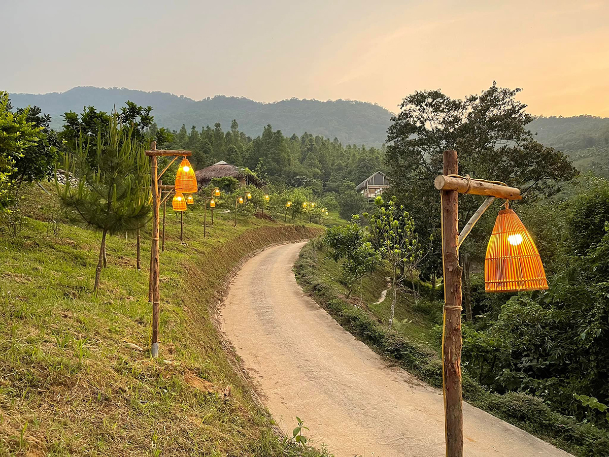 Thông báo ly hôn vào ngày lễ độc thân, để lại nhà cho vợ cũ cùng 3 con, ca sĩ Việt Hoàn hiện sống ra sao?-13