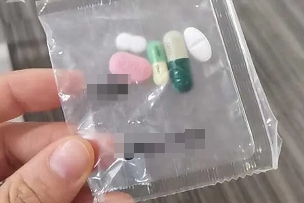 Uống thuốc giảm cân để dáng đẹp, cô gái 17 tuổi bị rối loạn tâm thần-2