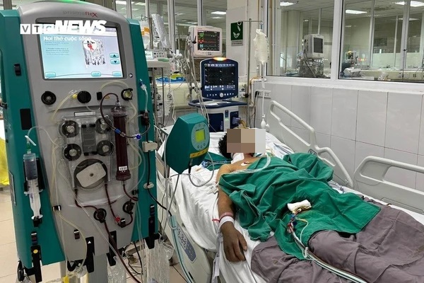 Ôm nợ hàng trăm triệu đồng, gia đình kiệt quệ vì sốt xuất huyết-1