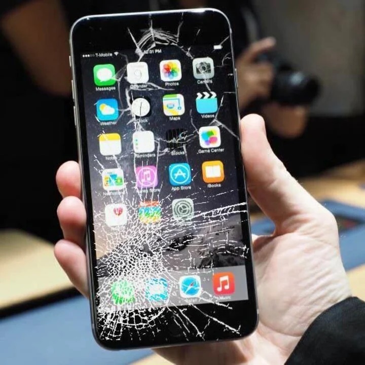 Có cần dán kính cường lực cho iPhone?-1