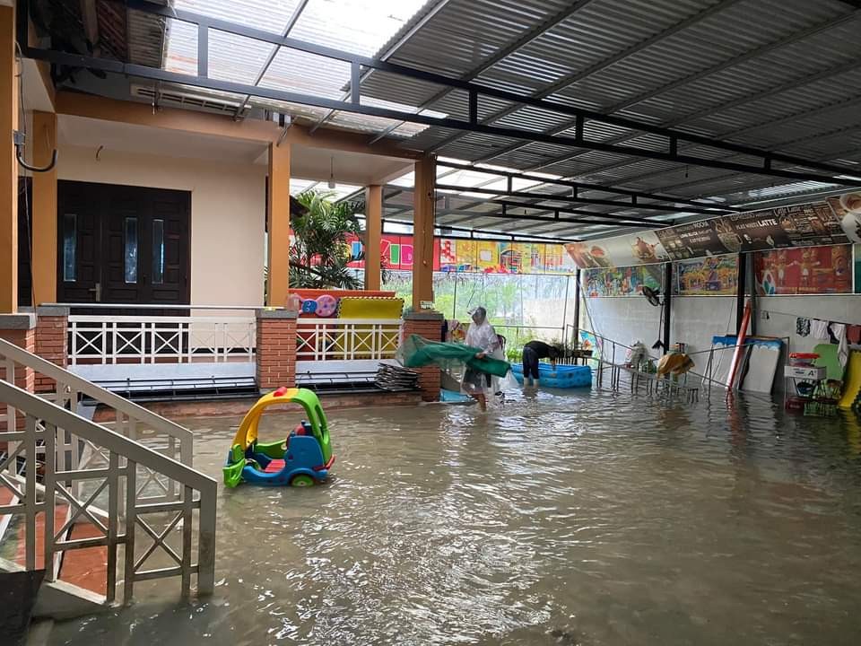 Mưa lũ khó lường, TT-Huế cho học sinh nghỉ học, dừng tất cả các hoạt động sự kiện-5