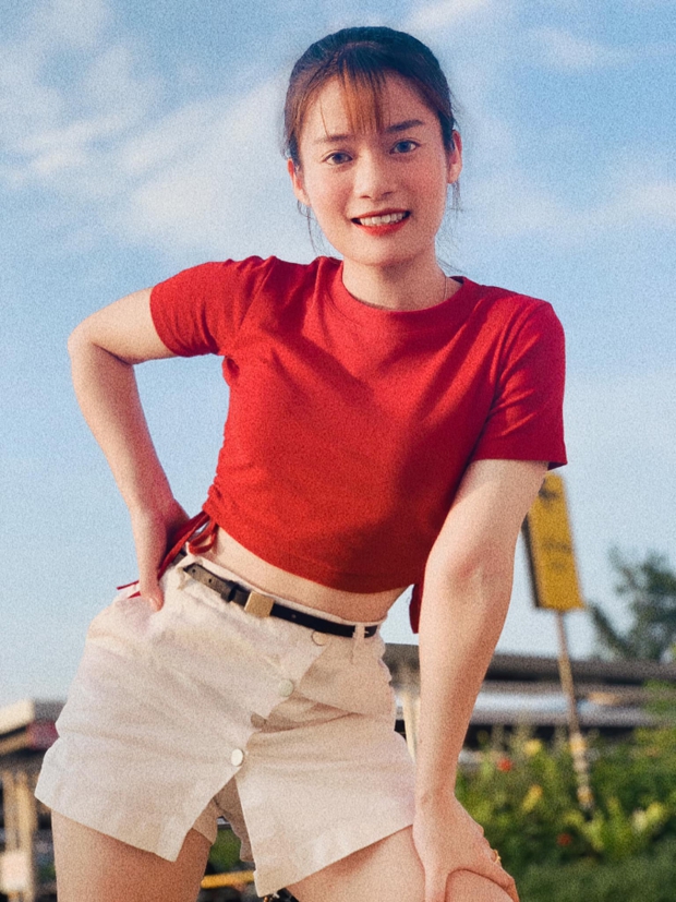 Hotgirl U19 nữ Việt Nam bất ngờ giải nghệ lấy chồng-8