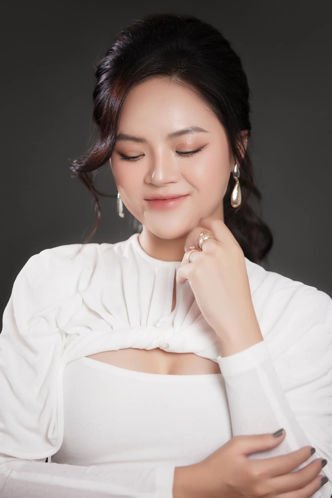 Thu Quỳnh mang thai lần 2, giữ kín danh tính bố đứa trẻ-2