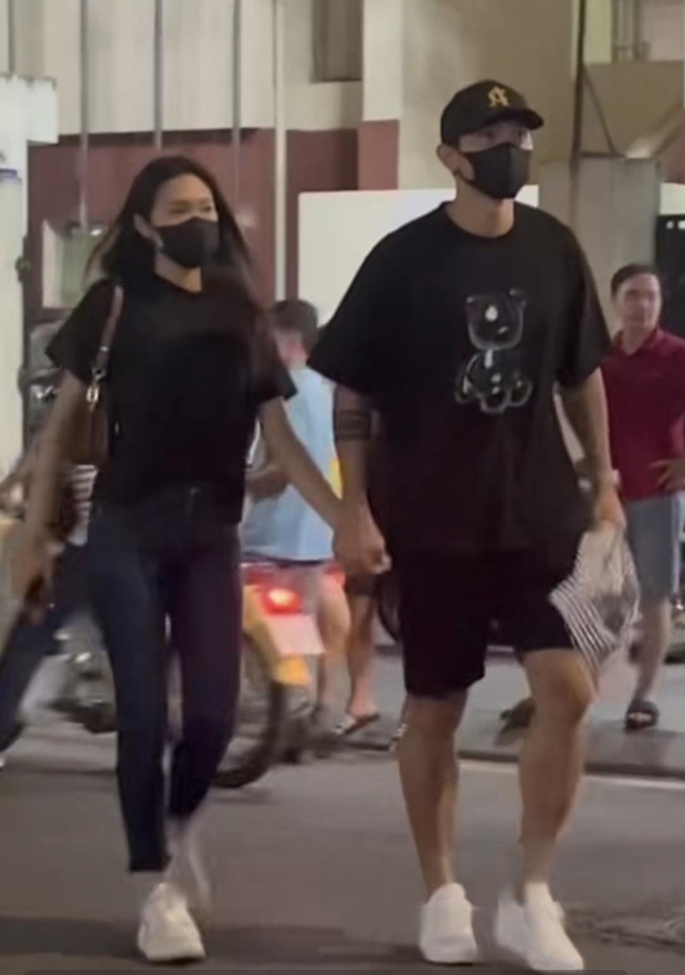 Loạt ảnh tình tứ của Đoàn Văn Hậu và Doãn Hải My bỗng hot trở lại sau đám cưới-1