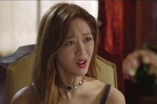 Chị dâu bức xúc khi mẹ tặng tôi nhiều vàng trong ngày cưới