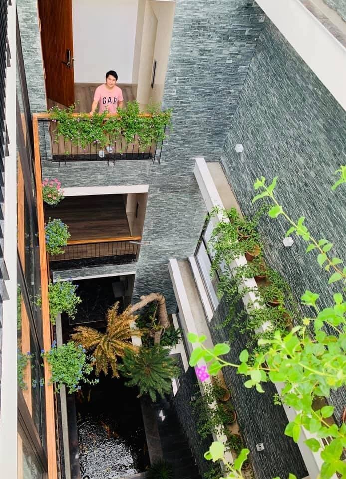 Cơ ngơi của 3 ông hoàng nhạc đỏ: Biệt thự, nhà vườn rộng hàng nghìn mét vuông-6