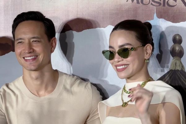 Hồ Ngọc Hà đeo trang sức 20 tỷ đọ sắc bất phân thắng bại với Hoa hậu Pia Wurtzbach-6