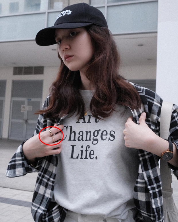 Hải Tú tiếp tục lên sóng sau nghi vấn có con với Sơn Tùng M-TP, chiếc nhẫn mới xuất hiện trên tay bỗng thành tâm điểm-2