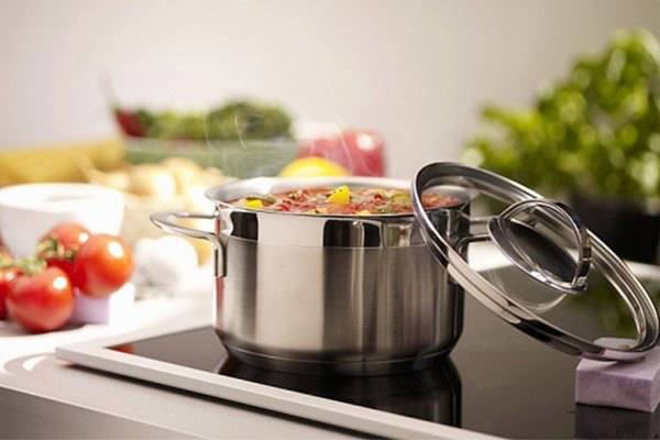 Đặt nồi trên bếp từ, cô gái tá hỏa khi thiết bị tự động bật rồi gây ra tình cảnh trớ trêu-5