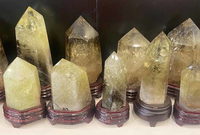 Phòng khách bày những thứ này, bạn đến chơi liền nói: Thảo nào cậu mãi không khá lên được!-3