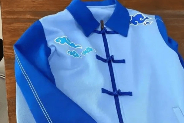 Nữ sinh Hà Nội bị cắt quần do không mặc đồng phục, nhà trường nói gì?-2