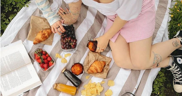 Sắp cưới lại để lộ hình xăm trên ngực, cô gái bị hủy hôn sau cuộc nói chuyện ở nhà trai-1