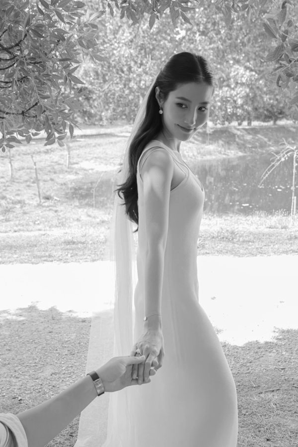 Diễm My 9x chia sẻ đoạn tin nhắn với chồng: Lộ cách gọi đặc biệt, xin phép làm 1 việc cho hôn lễ-2