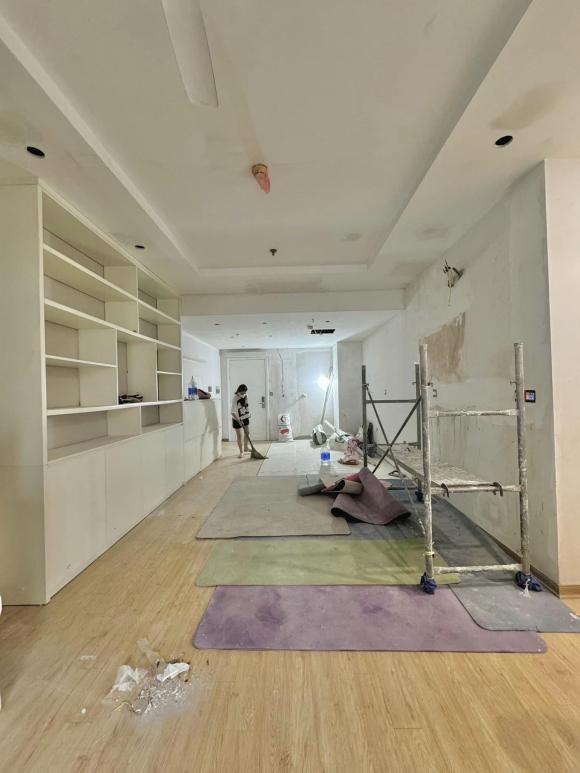 MC Đan Lê khoe không gian nhà mới, cảnh 2 nhóc tỳ tất bật lau dọn nhận mưa lời khen-7