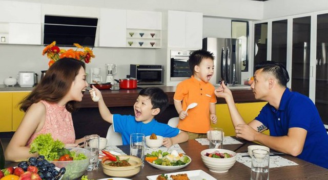 MC Đan Lê khoe không gian nhà mới, cảnh 2 nhóc tỳ tất bật lau dọn nhận mưa lời khen-20