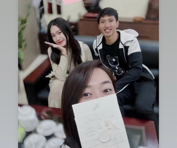 Đoàn Văn Hậu và Doãn Hải My yêu cầu khách dự đám cưới mặc đúng dress code 3 màu này, còn quy định về trẻ em thì sao?-1