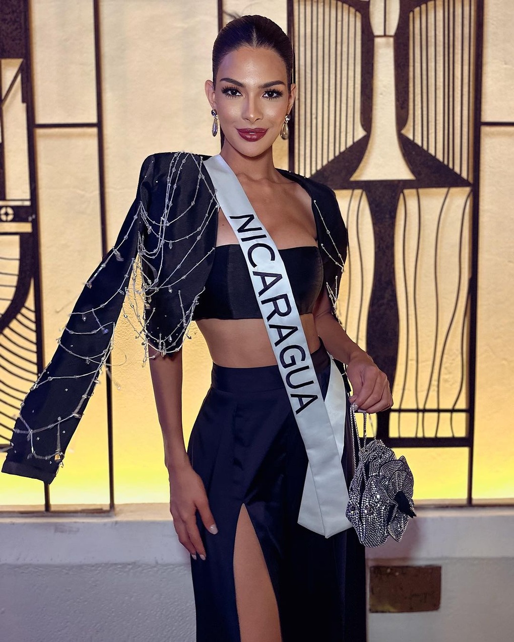 Vẻ đẹp cuốn hút, câu trả lời giúp mỹ nhân Nicaragua là Hoa hậu Hoàn vũ-12