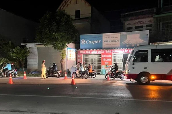 Truy tìm thanh niên tông chết cụ ông đi bộ ở Bình Dương-2