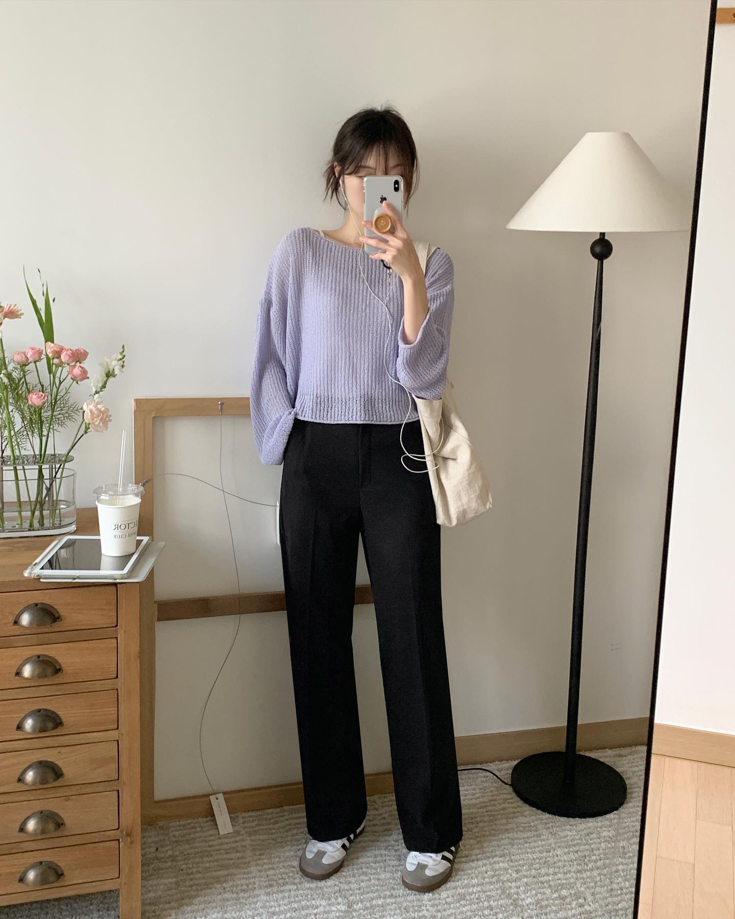 4 bí kíp mặc quần âu tối màu sang trọng, không lo bị cộng tuổi-6