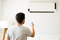 Ra ngoài bao lâu nên tắt máy điều hòa?