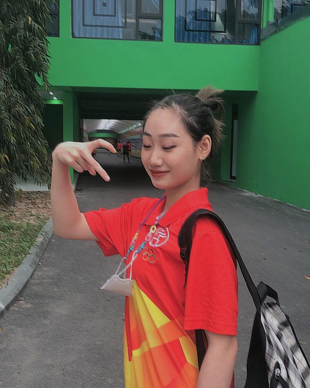 Nhan sắc đời thường xinh như búp bê của VĐV 2k4 vừa giành HCV Wushu thế giới 2023-3