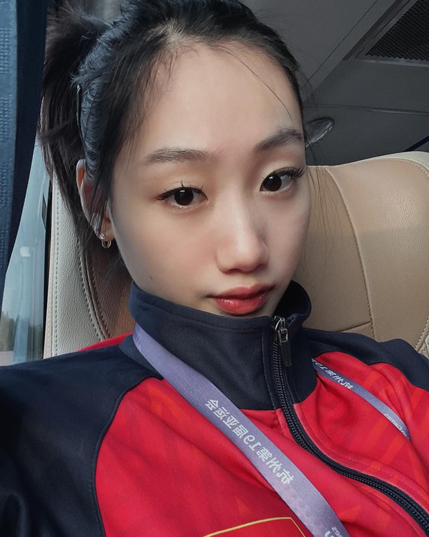 Nhan sắc đời thường xinh như búp bê của VĐV 2k4 vừa giành HCV Wushu thế giới 2023-1