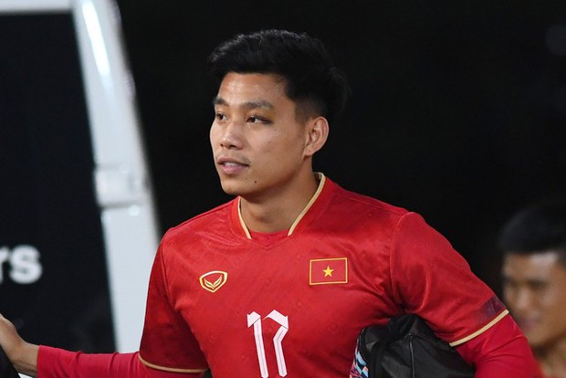 Văn Thanh bị sưng một bên mắt, Tiến Linh tiết lộ công thức lập siêu phẩm vào lưới ĐT Iraq-1