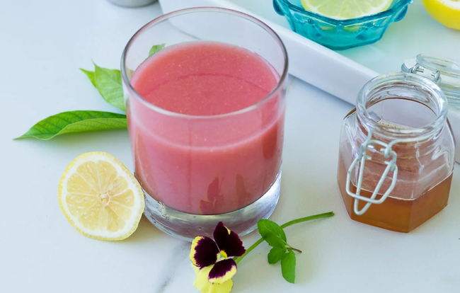 5 loại nước ép giàu vitamin C giúp tăng sinh collagen, dưỡng da sáng mịn-4