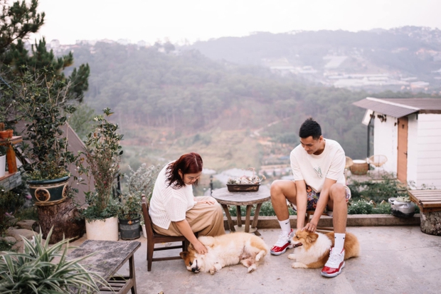 Chủ động tỏ tình với cậu bạn học cao 2,03m, cô gái có cuộc sống ngọt ngào sau 8 năm bên nhau-6