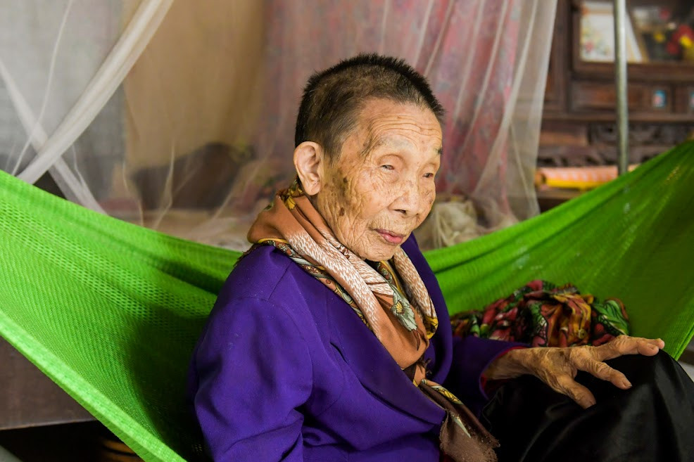 Cụ bà 122 tuổi ở Hải Dương: Tóc vẫn còn đen, răng rụng lại mọc-2