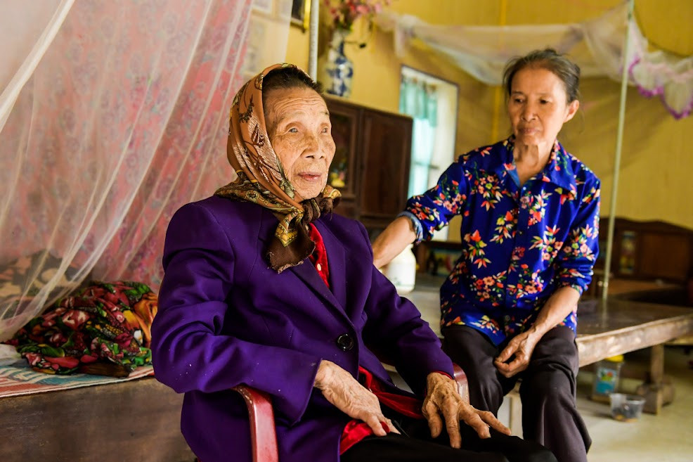Cụ bà 122 tuổi ở Hải Dương: Tóc vẫn còn đen, răng rụng lại mọc-4