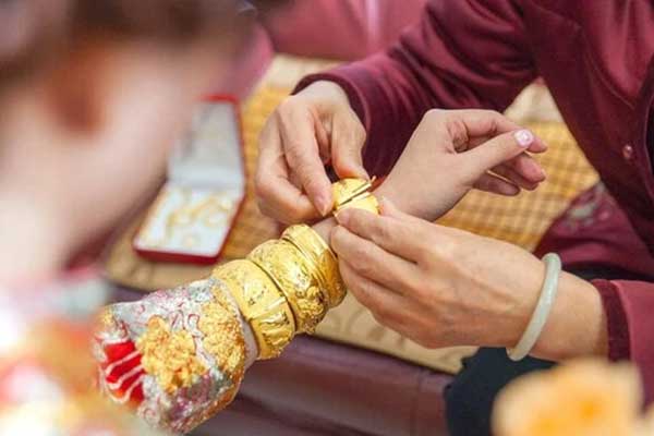 Nữ quái 7 lần kết hôn, phá thai rồi ly hôn để lấy tiền thách cưới-1