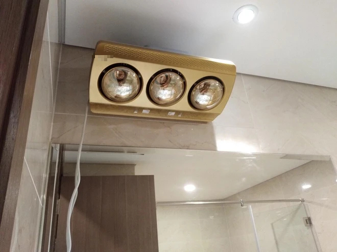 Đèn sưởi trong nhà tắm đột ngột bốc cháy, phát nổ: Lời cảnh báo cho nhiều gia đình vào mùa đông-5