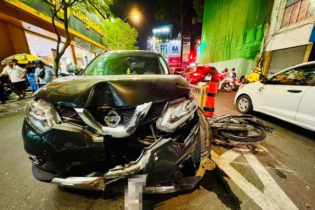 Bác sĩ một bệnh viện ở TPHCM lái ô tô gây tai nạn trong tình trạng say xỉn-1