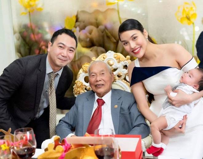 Cặp bố mẹ trong gia tộc giàu nhất nhì Việt Nam nuôi dạy con: 3 tuổi mới cho bé lộ mặt, đi học có bố ở ngoài giám sát-3