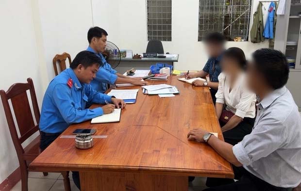 Phạt tiền, tước giấy phép lái xe tài xế bị nữ du khách tố chặt chém giá cước gấp 2,5 lần-2