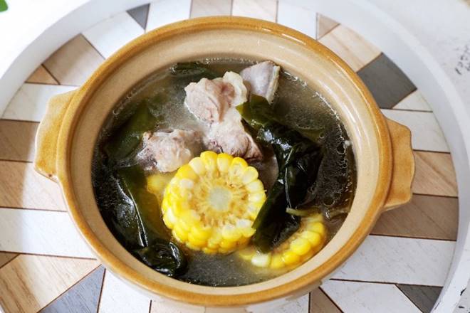 Canh sườn ngô nấu không đã ngon, lại thêm loại lá giàu canxi này được món hấp dẫn lại bổ dưỡng-11