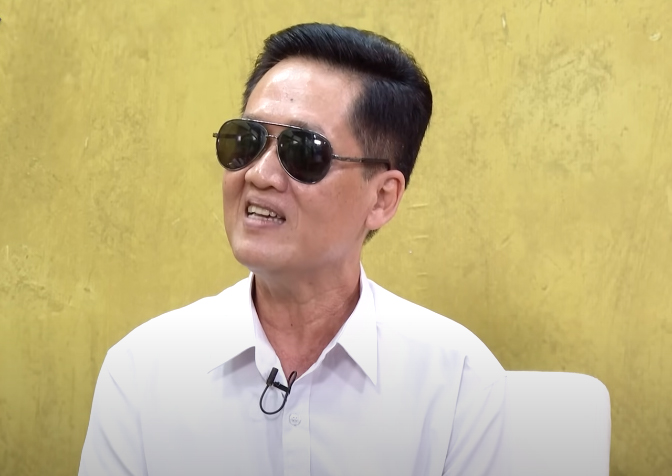 Cô gái đôi mươi ăn cơm trước kẻng” để được lấy anh chồng mù, 33 năm hôn nhân chỉ khóc vì 1 điều-1