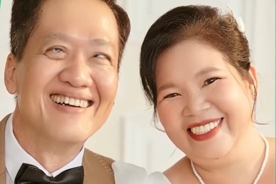 Cô gái đôi mươi “ăn cơm trước kẻng” để được lấy anh chồng mù, 33 năm hôn nhân chỉ khóc vì 1 điều